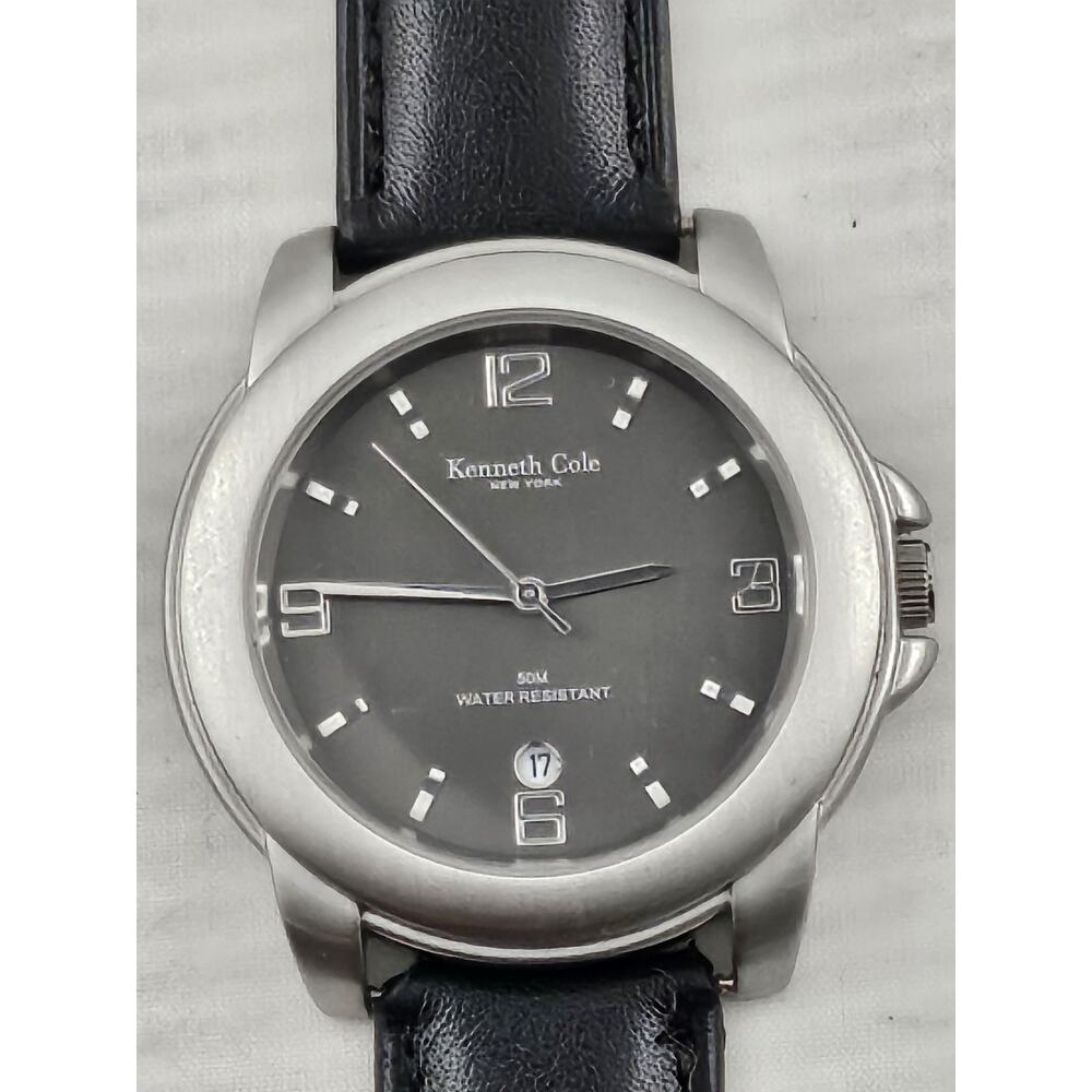Mens Kenneth Cole New York Date P93-03 New Band Quartz Watch New Battery Runs